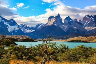 Paysage spectaculaire du parc national Torres del Paine au Chili